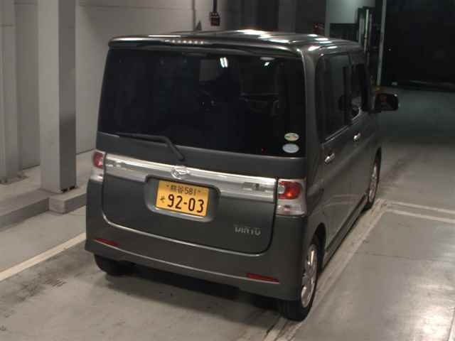 DAIHATSU TANTO 2008