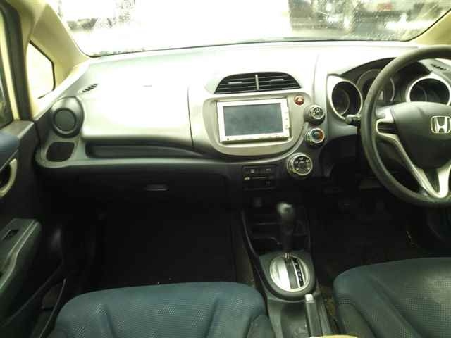 HONDA FIT 2011