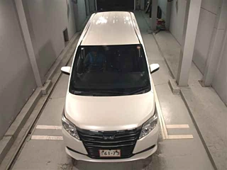 TOYOTA NOAH 2015