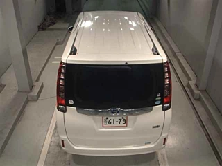 TOYOTA NOAH 2015