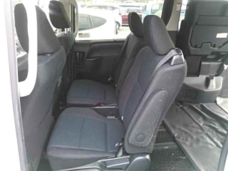 TOYOTA NOAH 2015