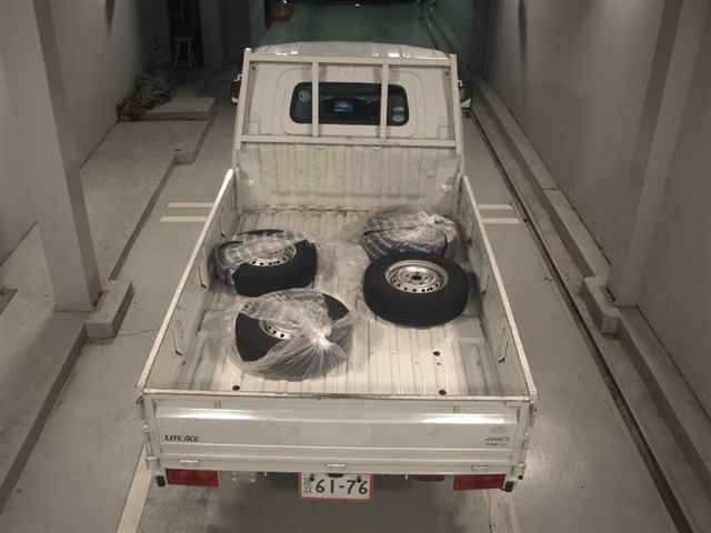 TOYOTA LITE ACE TRUCK 2017