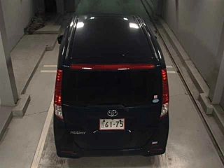 TOYOTA ROOMY 2020