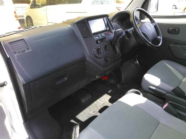 TOYOTA LITE ACE TRUCK 2017