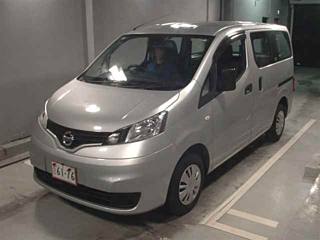 NISSAN NV200 2020