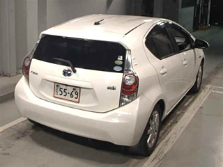 TOYOTA AQUA 2013