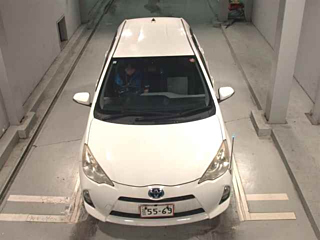 TOYOTA AQUA 2013