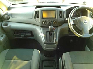 NISSAN NV200 2020