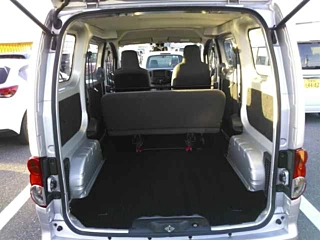 NISSAN NV200 2020