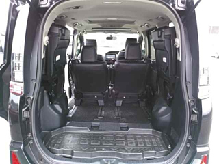 TOYOTA VOXY 2014