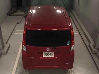 TOYOTA ROOMY 2017