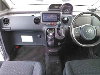 TOYOTA SPADE 2015