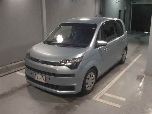 TOYOTA SPADE 2015