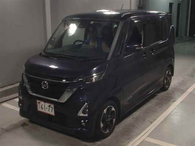 NISSAN ROOX 2020