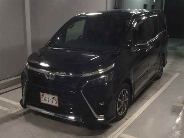 TOYOTA VOXY 2020