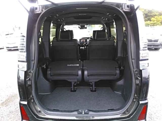 TOYOTA VOXY 2020