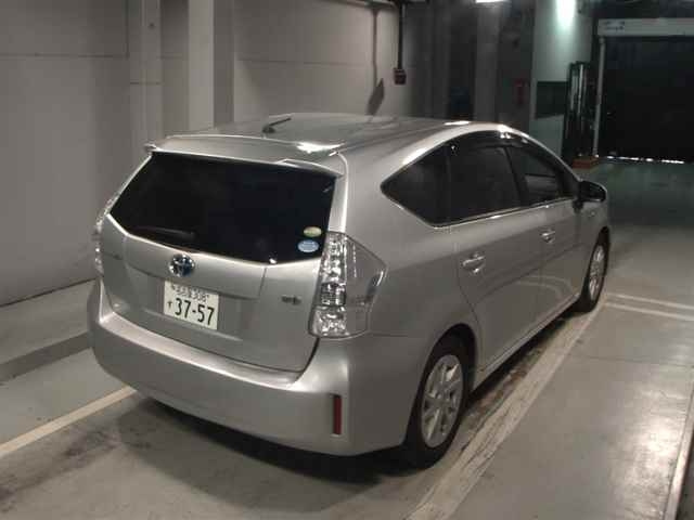 TOYOTA PRIUS ALPHA 2012