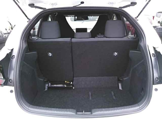 TOYOTA YARIS 2024