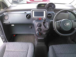TOYOTA SPADE 2012