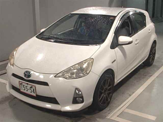 TOYOTA AQUA 2012