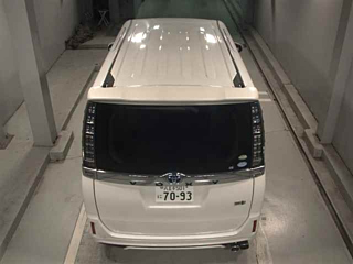 TOYOTA VOXY 2014