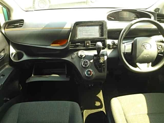 TOYOTA SIENTA 2021