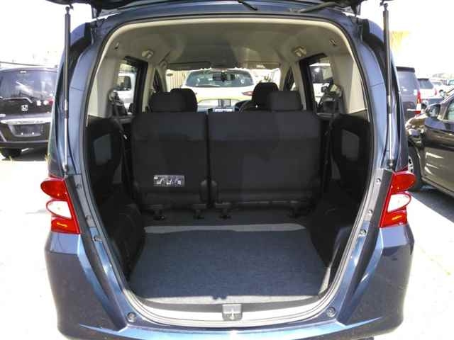 HONDA FREED 2009