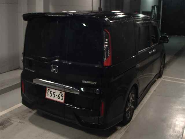 HONDA STEP WAGON 2016