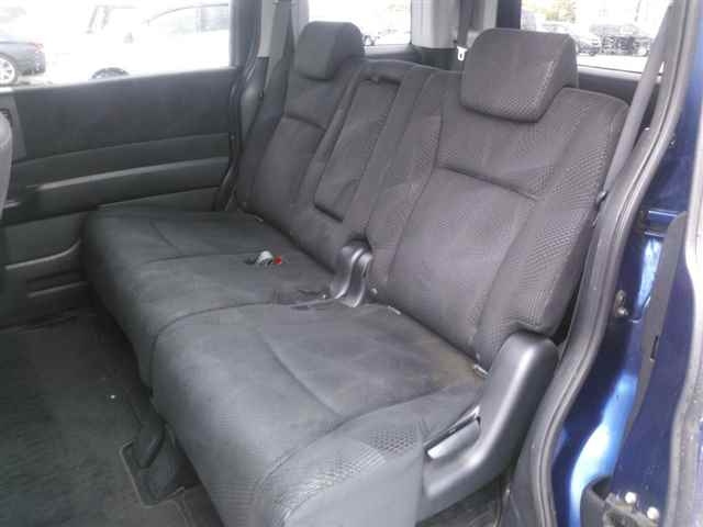 HONDA STEP WAGON 2011