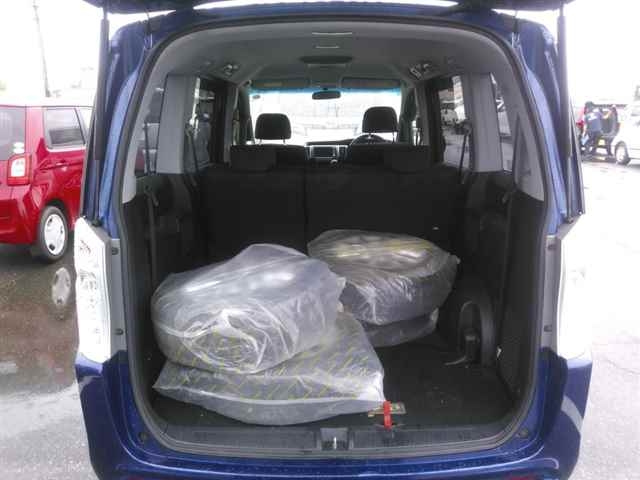 HONDA STEP WAGON 2011