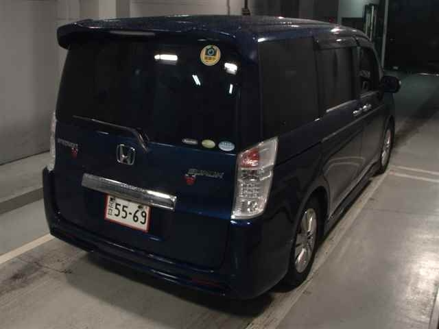 HONDA STEP WAGON 2011