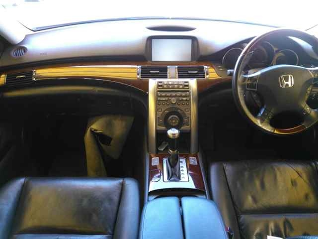HONDA LEGEND 2010