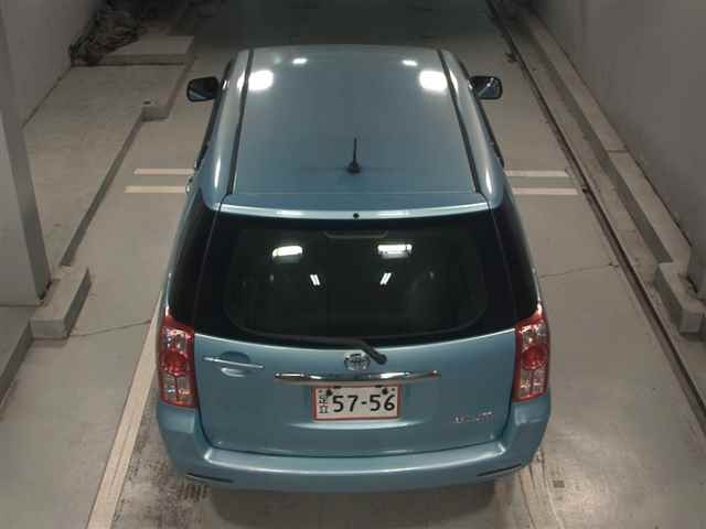 TOYOTA RAUM 2010