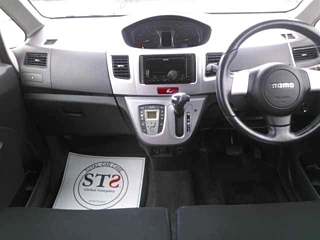 DAIHATSU MOVE 2011
