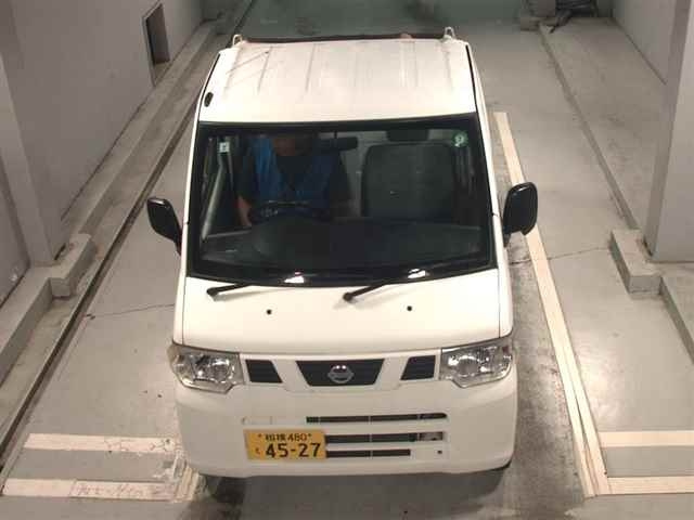 NISSAN CLIPPER TRUCK 2012