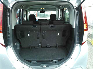 TOYOTA ROOMY 2023