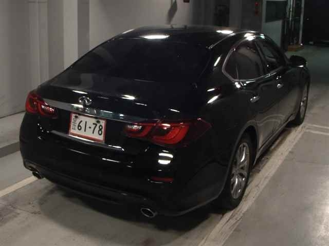 NISSAN FUGA 2015
