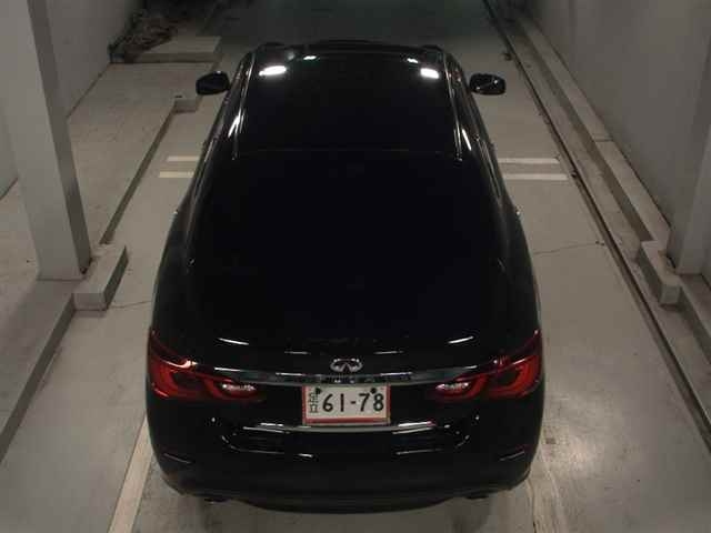 NISSAN FUGA 2015