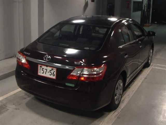 TOYOTA PREMIO 2010
