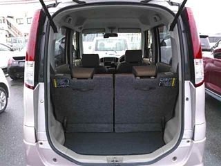 NISSAN ROOX 2010