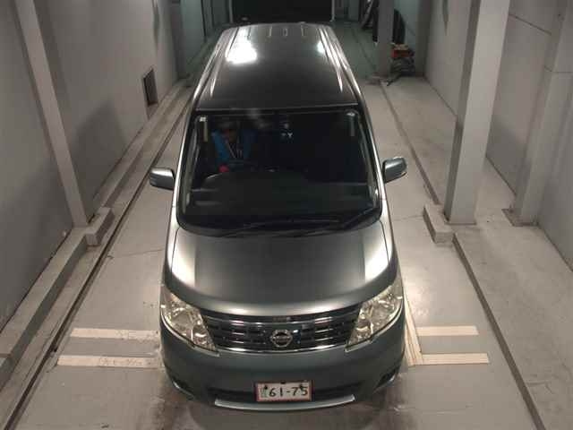 NISSAN SERENA 2010