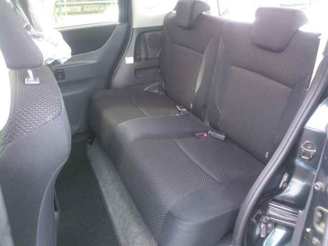 MITSUBISHI DELICA D2 2014