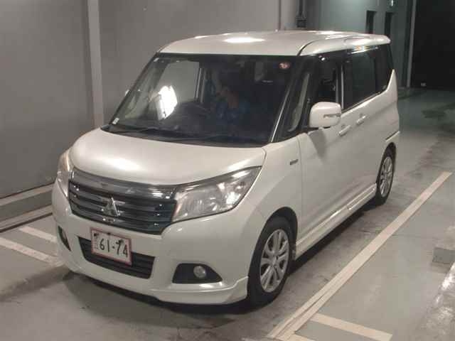 MITSUBISHI DELICA D2 2016
