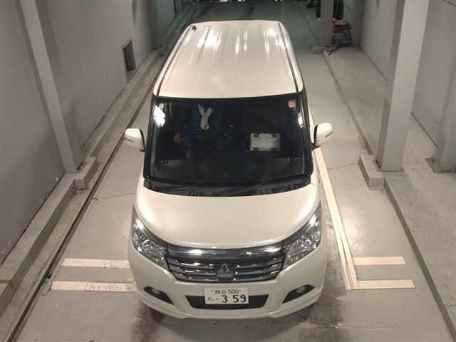 MITSUBISHI DELICA D2 2017