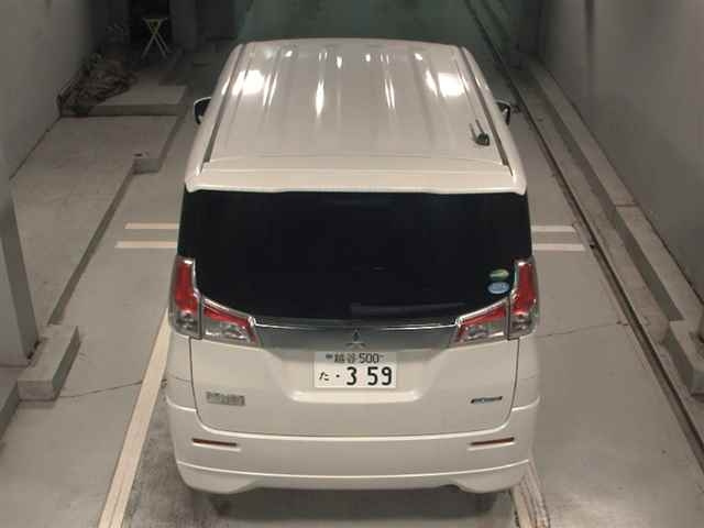 MITSUBISHI DELICA D2 2017
