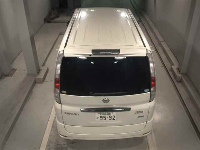 NISSAN SERENA 2010