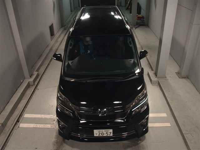 TOYOTA VELLFIRE 2013