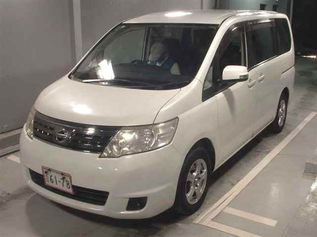 NISSAN SERENA 2010