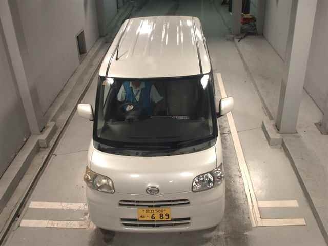 DAIHATSU TANTO 2009