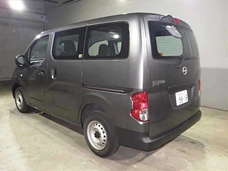 NISSAN NV200 2022